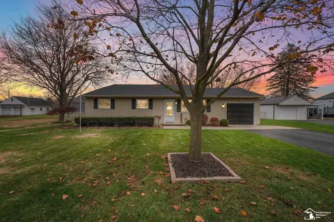 928 Dempster, Temperance, MI 48182