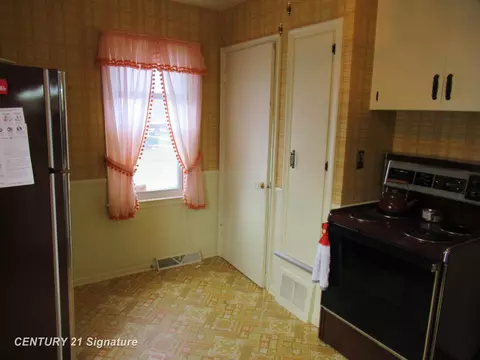 4426 Red Arrow, Flint, MI 48507 photo 7