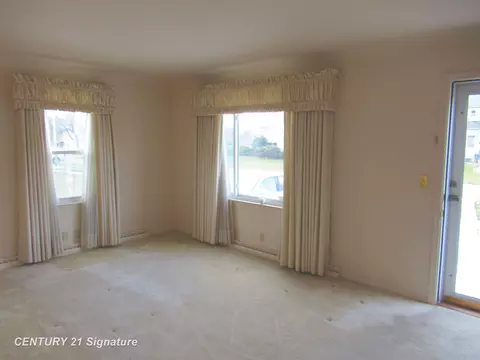 4426 Red Arrow, Flint, MI 48507 photo 3