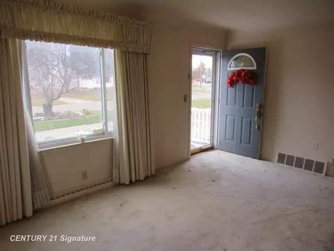 4426 Red Arrow, Flint, MI 48507 photo 5