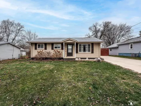 15557 Cedar, Monroe, MI 48161
