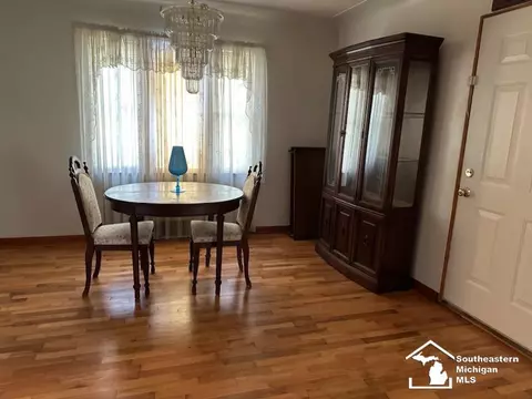 1045 Huber, Monroe, MI 48162 photo 8