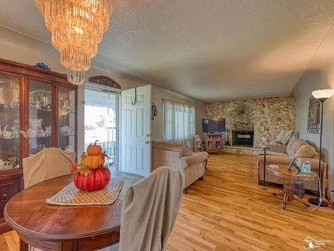 1045 Huber, Monroe, MI 48162 photo 4