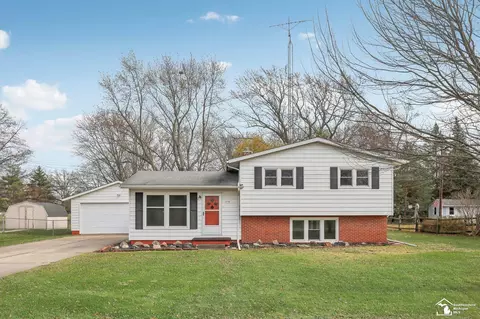 1716 Roman, Monroe, MI 48162