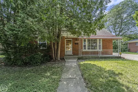 16046 Stephens, Eastpointe, MI 48021 photo 2