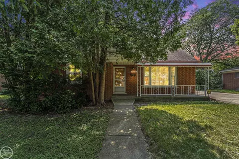 16046 Stephens, Eastpointe, MI 48021 photo 3