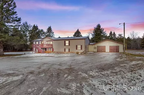 9060 266, Rapid River, MI 49878