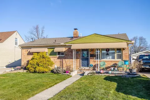 23121 Socia, Saint Clair Shores, MI 48082