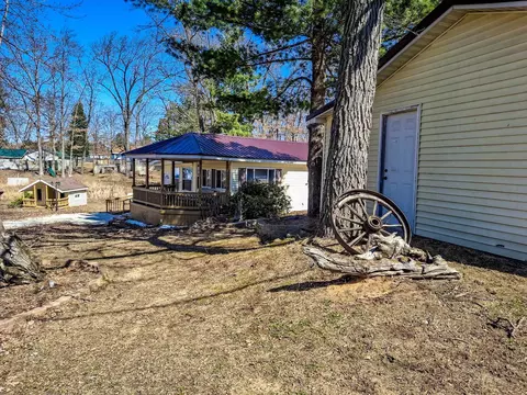 Exterior - 6741 Carpenter, Harrison, MI 48625 photo 15 of 18
