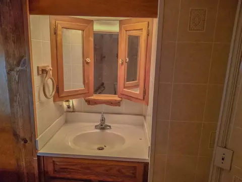 Bath - 6741 Carpenter, Harrison, MI 48625 photo 1 of 2