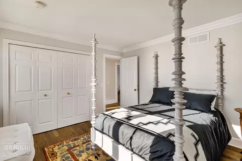 Bedroom - 2 Sycamore, Grosse Pointe, MI 48230 photo 6 of 8