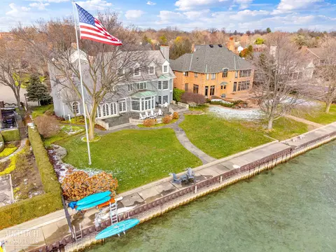 View/Area - 2 Sycamore, Grosse Pointe, MI 48230 photo 3 of 14