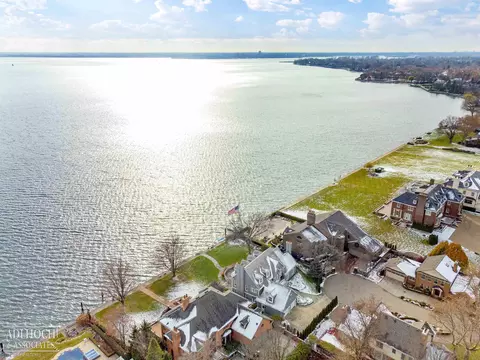 View/Area - 2 Sycamore, Grosse Pointe, MI 48230 photo 12 of 14