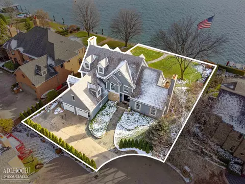 View/Area - 2 Sycamore, Grosse Pointe, MI 48230 photo 9 of 14