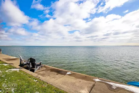 View/Area - 2 Sycamore, Grosse Pointe, MI 48230 photo 7 of 14