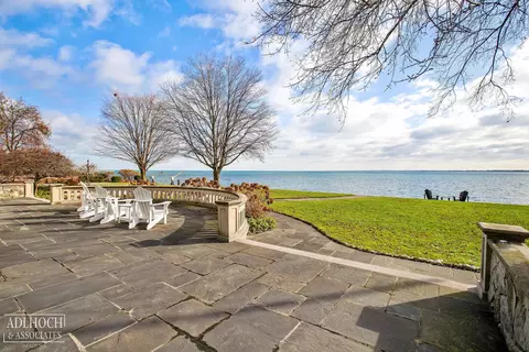 View/Area - 2 Sycamore, Grosse Pointe, MI 48230 photo 8 of 14