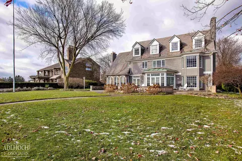 Exterior - 2 Sycamore, Grosse Pointe, MI 48230 photo 2 of 3