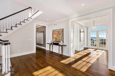 Entry Way - 2 Sycamore, Grosse Pointe, MI 48230 photo 1 of 8