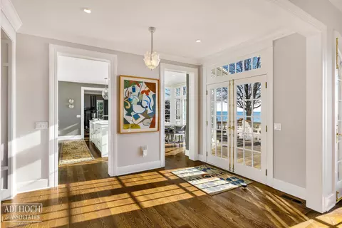 Entry Way - 2 Sycamore, Grosse Pointe, MI 48230 photo 4 of 8