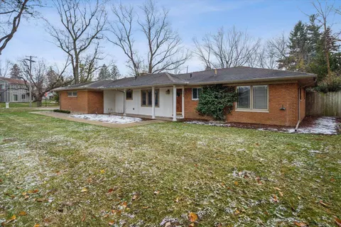 2288 Somerset, Bloomfield Hills, MI 48302