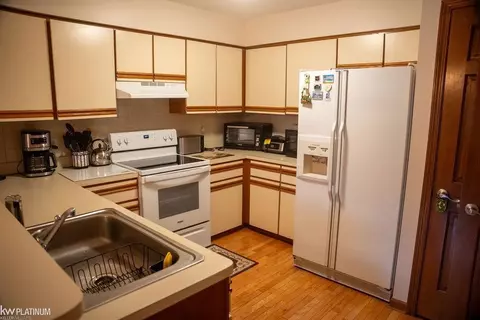 Kitchen - 48778 E Windmill, Macomb, MI 48044 photo 1 of 1