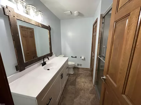 Bath - 48778 E Windmill, Macomb, MI 48044 photo 2 of 3
