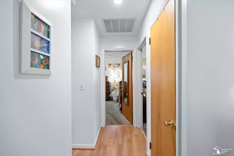 Entry Way - 1357 Michigan, Monroe, MI 48162 photo 2 of 3