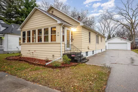 209 W Jeanette, Bay City, MI 48706