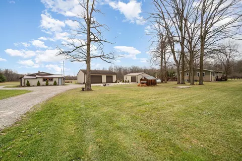 2847 W Pinconning, Rhodes, MI 48652