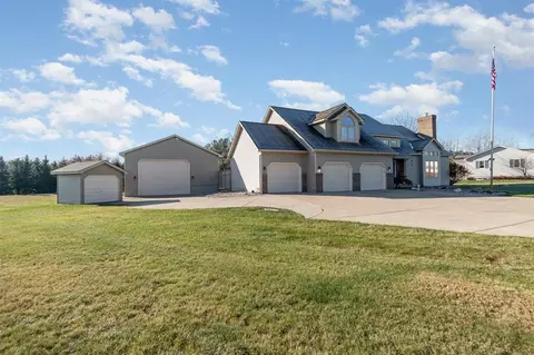 Exterior - 617 Riverview, Gladwin, MI 48624 photo 1 of 20