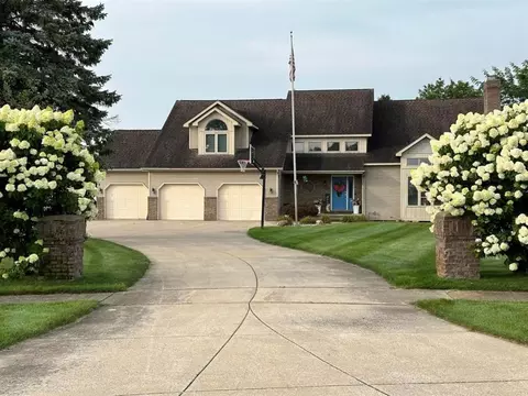 Exterior - 617 Riverview, Gladwin, MI 48624 photo 12 of 20