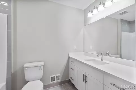 800 War Bonnet, Tecumseh, MI 49286 photo 35