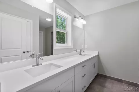800 War Bonnet, Tecumseh, MI 49286 photo 27