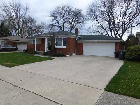 20360 Cedar, Saint Clair Shores, MI 48081