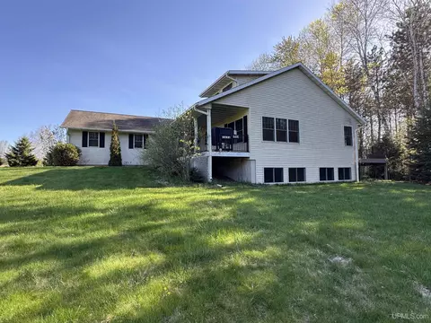 Other - N7533 County G, Gresham, WI 54128 photo 1 of 32