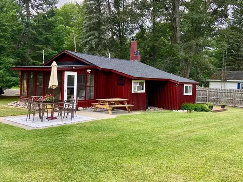9537 Thorburn, Saint Helen, MI 48656