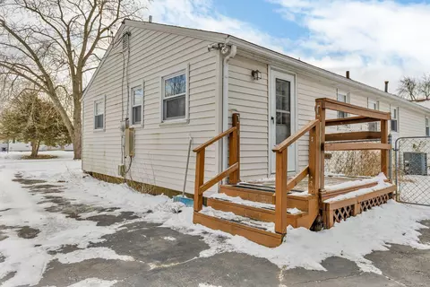 Exterior - 2068 Kent, Davison, MI 48423 photo 3 of 4