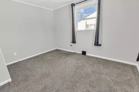 Bedroom - 2068 Kent, Davison, MI 48423 photo 1 of 8