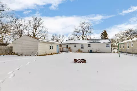 Exterior - 2068 Kent, Davison, MI 48423 photo 4 of 4