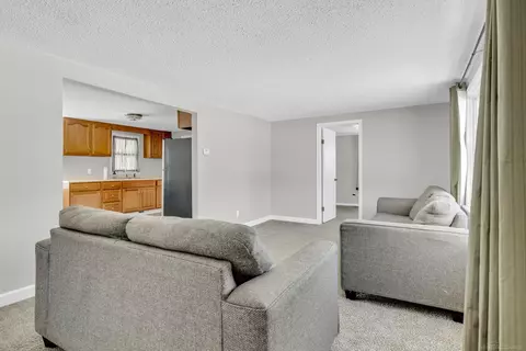 Living - 2068 Kent, Davison, MI 48423 photo 1 of 3