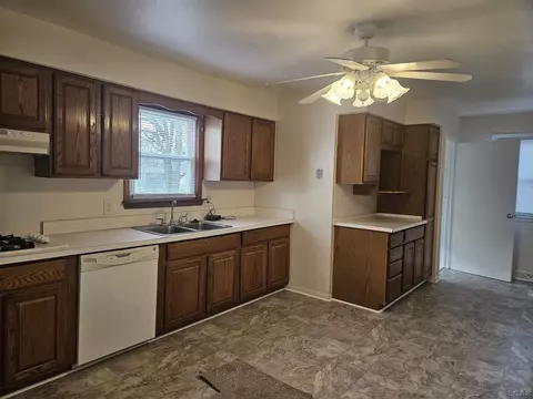 1106 Adams, Monroe, MI 48161 photo 13