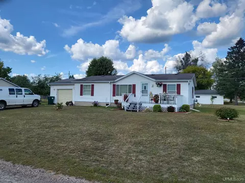 632 E Breen, Kingsford, MI 49802