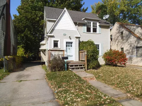 231 Lockwood, Saginaw, MI 48602