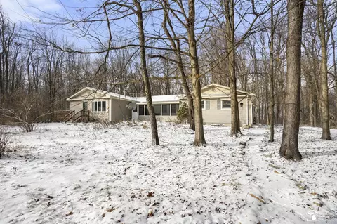 Exterior - 4270 S Waldron, Hudson, MI 49247 photo 2 of 8