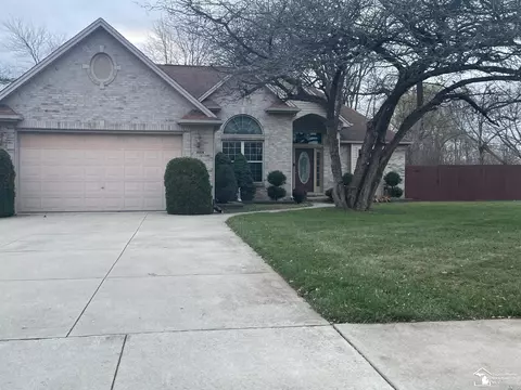 26926 Reaume, Trenton, MI 48183