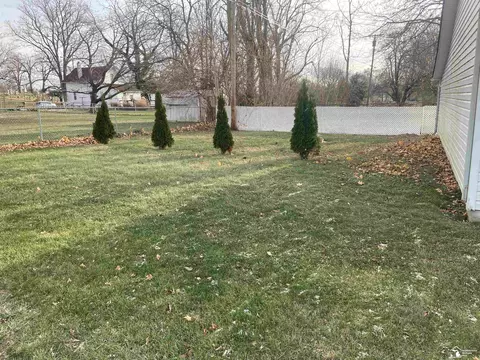 Exterior - 617 E 7, Monroe, MI 48161 photo 2 of 6