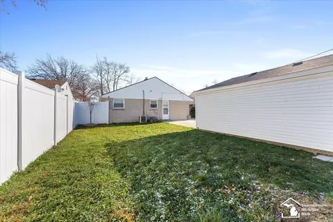 Exterior - 18170 Marsha, Riverview, MI 48193 photo 2 of 3
