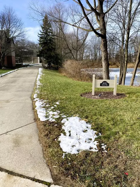 4033 Arcadia, Auburn Hills, MI 48326