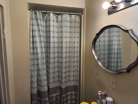 618 Ormsby, Adrian, MI 49221 photo 30