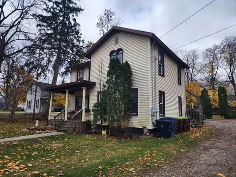 618 Ormsby, Adrian, MI 49221 photo 3